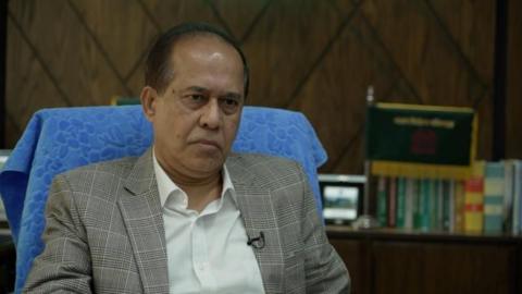 নতুন মামলায় গ্রেফতার সাবেক সিইসি কাজী হাবিবুল আউয়াল