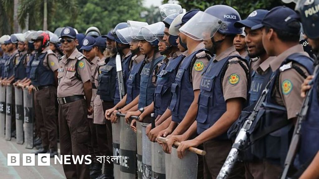 চট্টগ্রামে ৭০০ পুলিশ সদস্যের বিরুদ্ধে গ্রেফতারি পরোয়ানা: নেপথ্যের কারণ