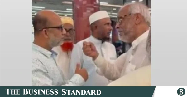ঢাকা বিমানবন্দরে বিশৃঙ্খলা ও বাধা সৃষ্টির অভিযোগে জামায়াত নেতা মেজর (অব.) আখতারুজ্জামান গ্রেপ্তার
