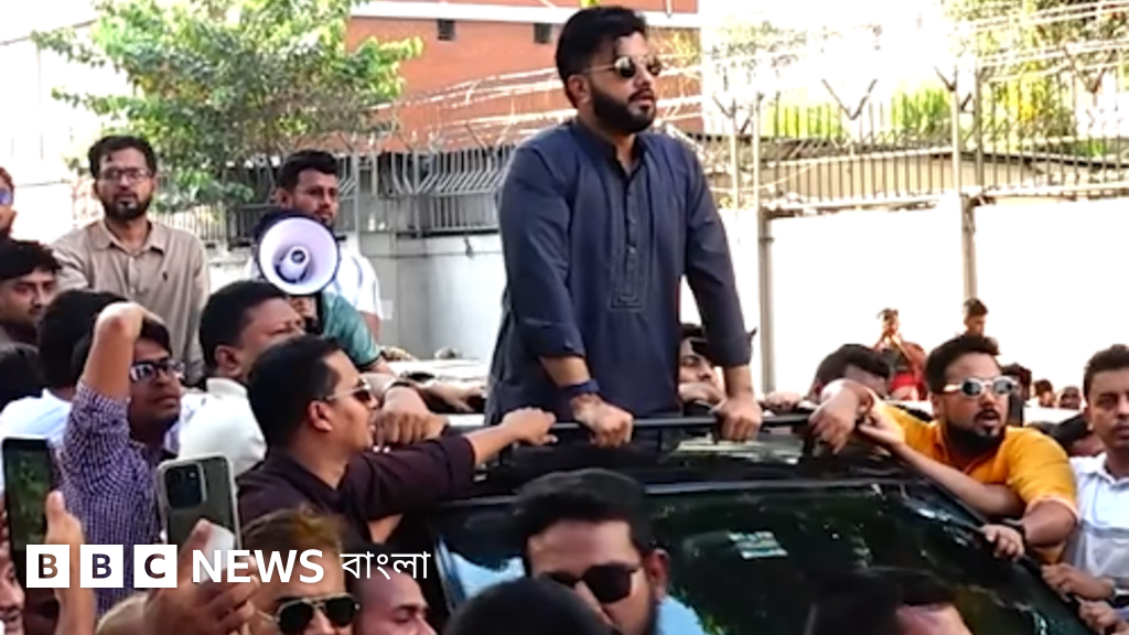 ইশরাক হোসেন স্বেচ্ছায় পদত্যাগ করেছেন নাকি প্রধানমন্ত্রীর নির্দেশে?